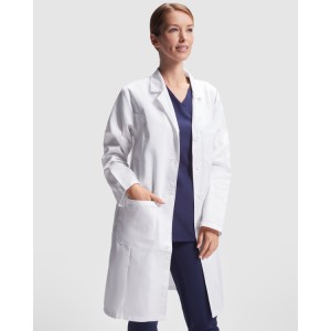Batas vaccine woman mujer